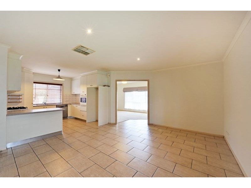 12 Lightfoot Street, Shepparton VIC 3630