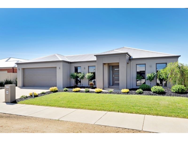 17 Kerang Avenue, Kialla VIC 3631