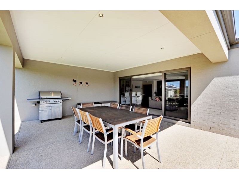 17 Kerang Avenue, Kialla VIC 3631