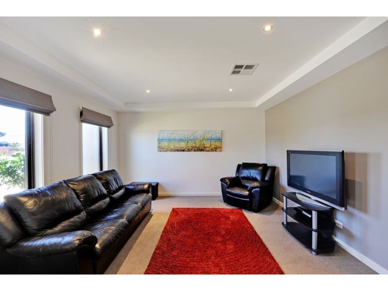 17 Kerang Avenue, Kialla VIC 3631