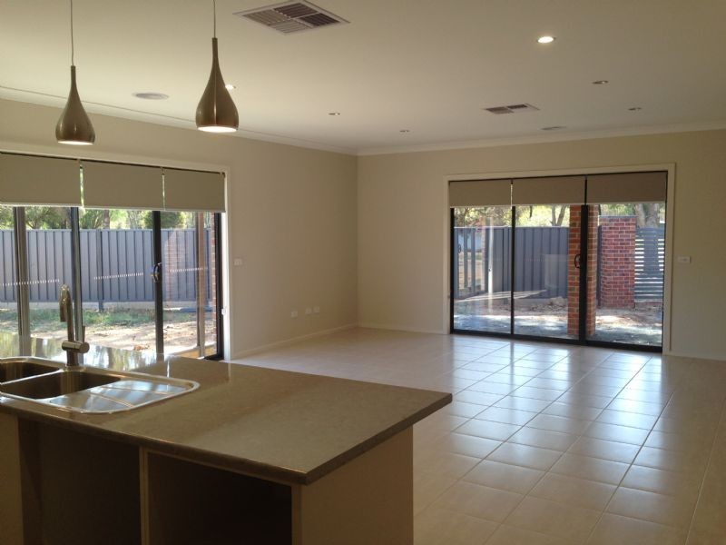 13 Lake View Place, Mooroopna VIC 3629