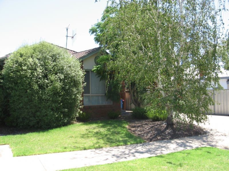 1/15 McKean Street, Mooroopna VIC 3629