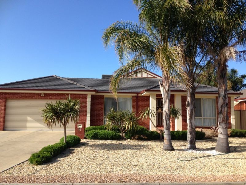 37 Menzies Crescent, Shepparton VIC 3630