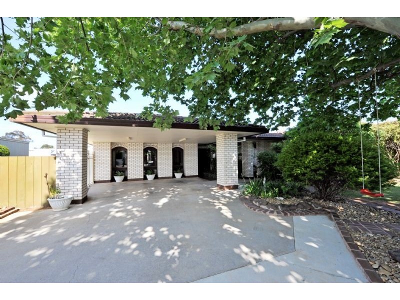 8-10 Buckworth Street, Kialla VIC 3631