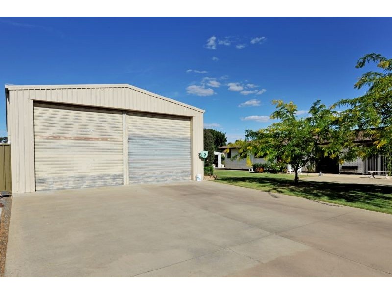 8-10 Buckworth Street, Kialla VIC 3631