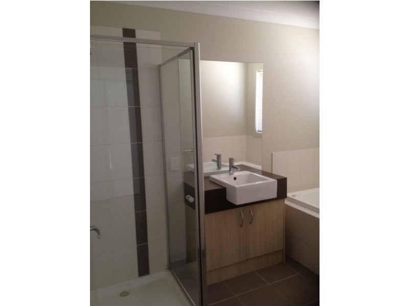 4 Kalbarri Drive, Shepparton North VIC 3631