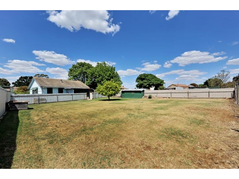 16 Hicken Crescent, Shepparton VIC 3630