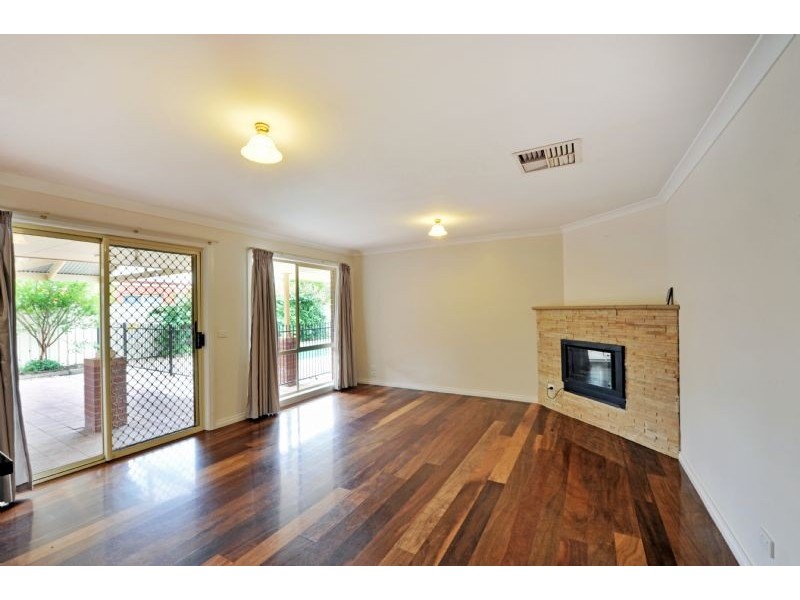 19 Menindee Crescent, Kialla VIC 3631
