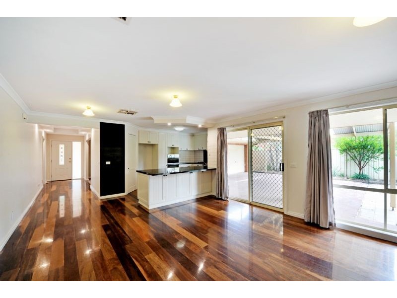 19 Menindee Crescent, Kialla VIC 3631