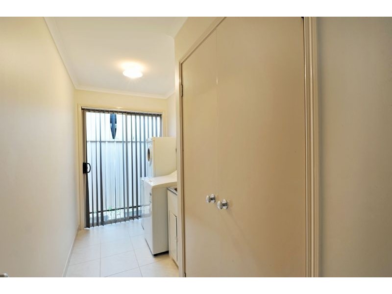 18 Taig Avenue, Kialla VIC 3631