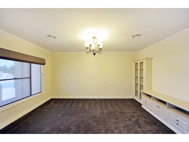 3 Grampians Parade, Shepparton North VIC 3631