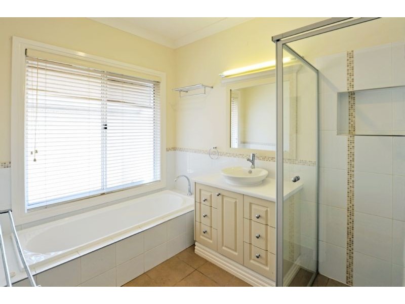 3 Grampians Parade, Shepparton North VIC 3631