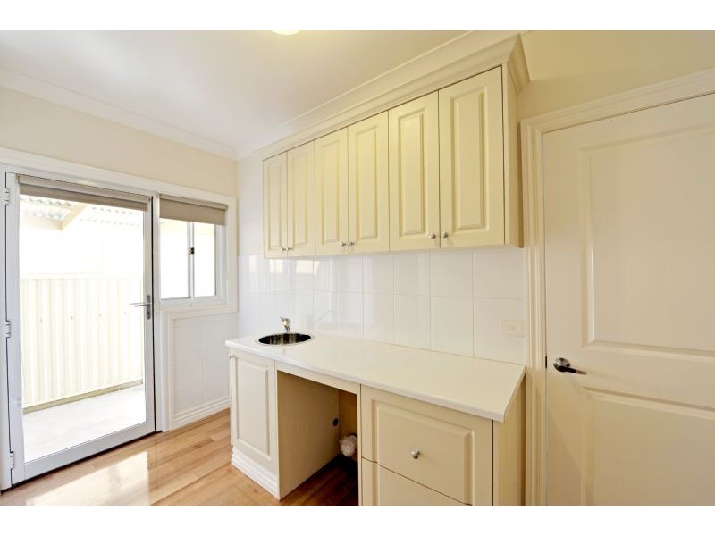 3 Grampians Parade, Shepparton North VIC 3631