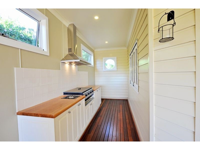 3 Grampians Parade, Shepparton North VIC 3631