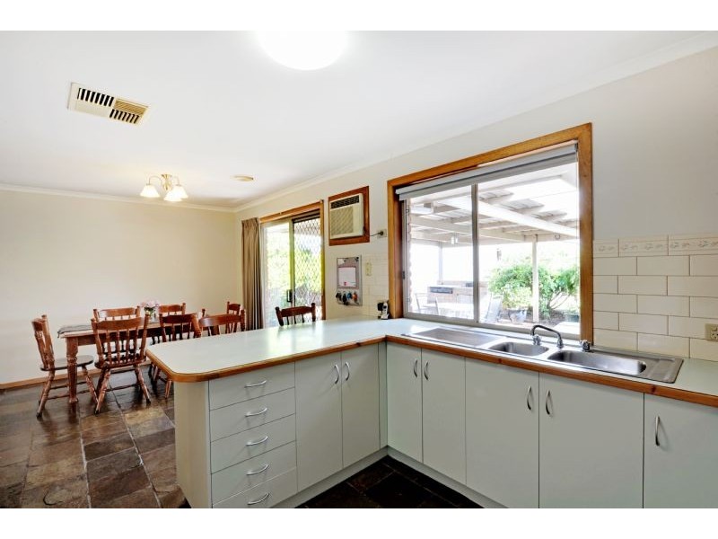 44 Sun Valley Drive, Shepparton VIC 3630