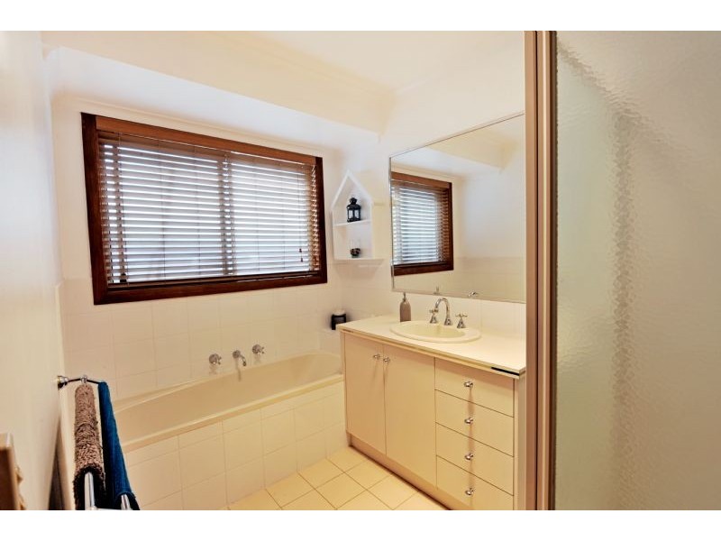 44 Sun Valley Drive, Shepparton VIC 3630