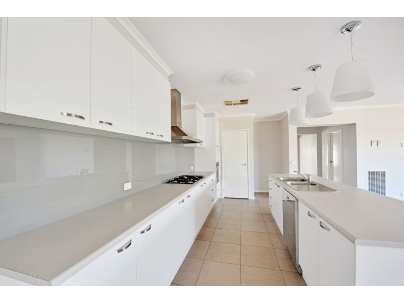 222 Waranga Drive, Kialla VIC 3631