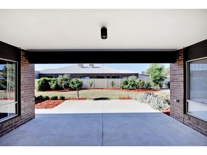 222 Waranga Drive, Kialla VIC 3631