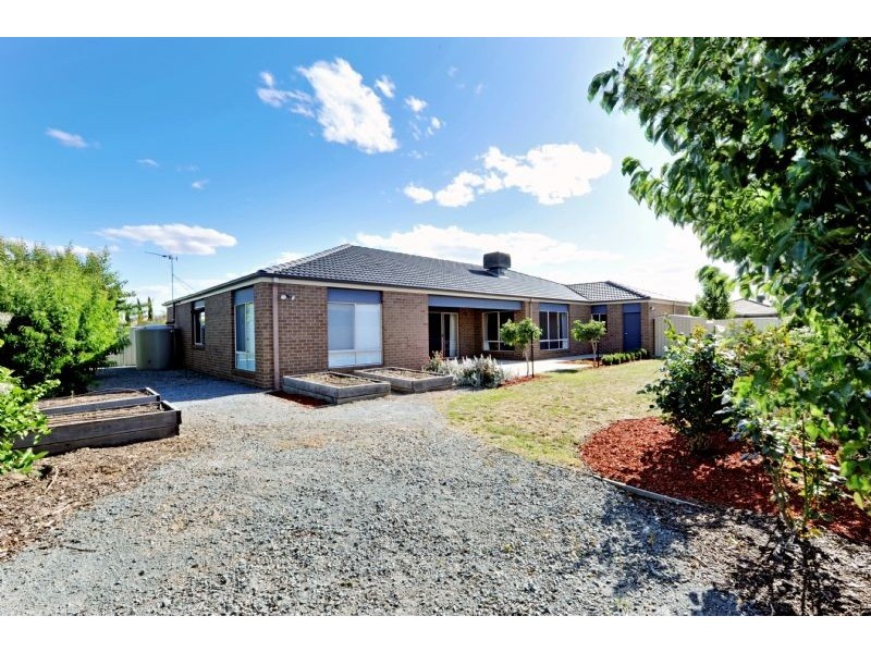 222 Waranga Drive, Kialla VIC 3631