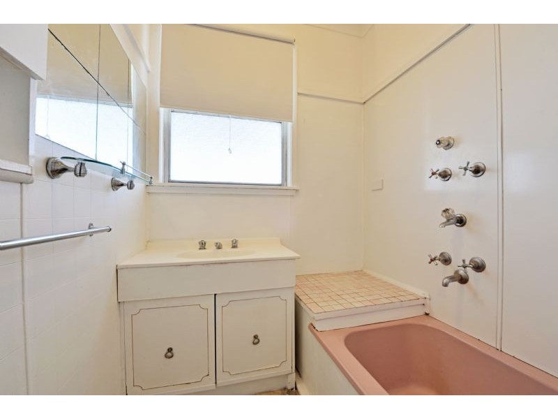 21 Cameron Avenue, Shepparton VIC 3630