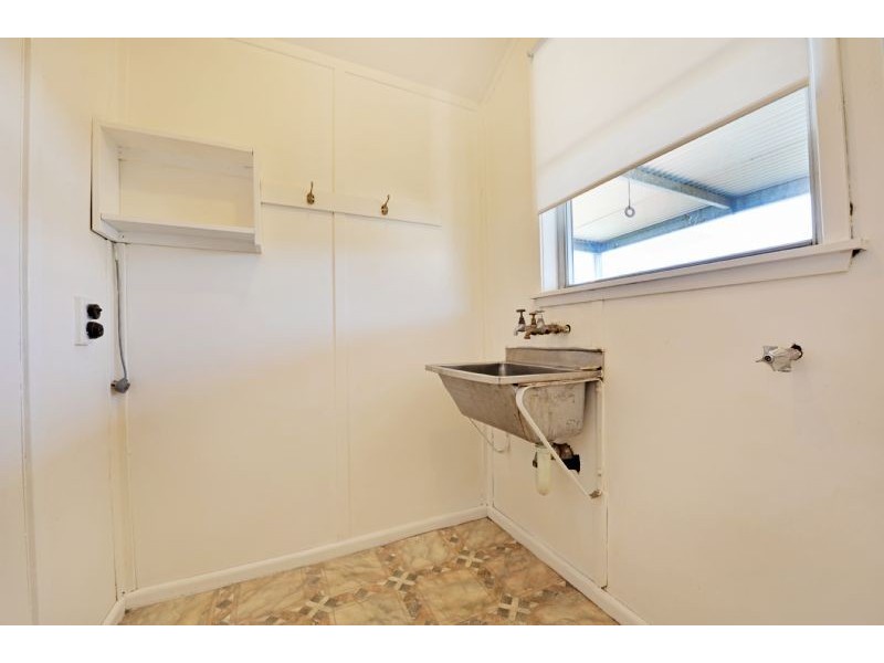 21 Cameron Avenue, Shepparton VIC 3630