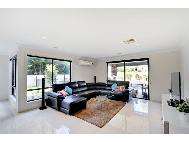 3 Settlers Drive, Kialla VIC 3631