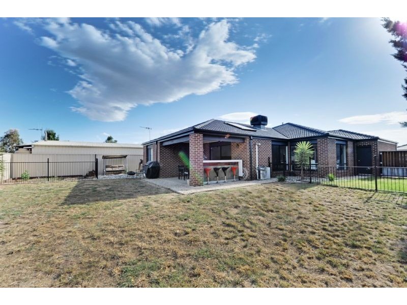 3 Settlers Drive, Kialla VIC 3631