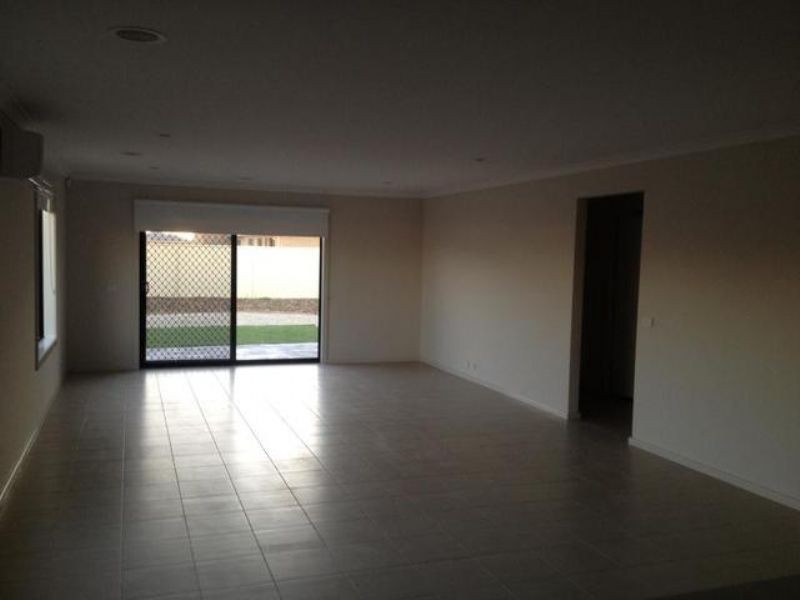 19 Grampians Parade, Shepparton VIC 3630