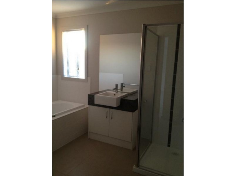 19 Grampians Parade, Shepparton VIC 3630
