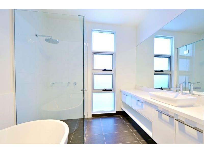 7 Norton Avenue, Shepparton VIC 3630