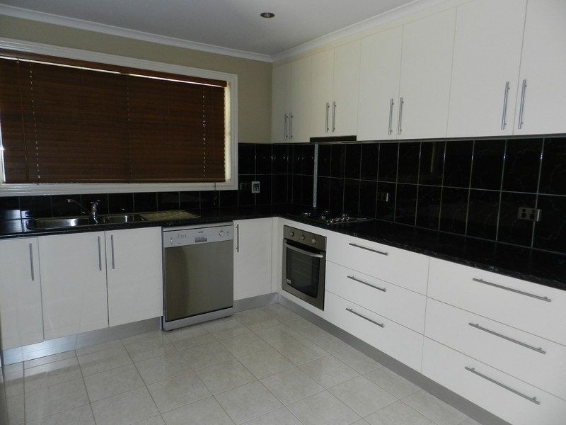 10 Yorkshire Crescent, Shepparton VIC 3630