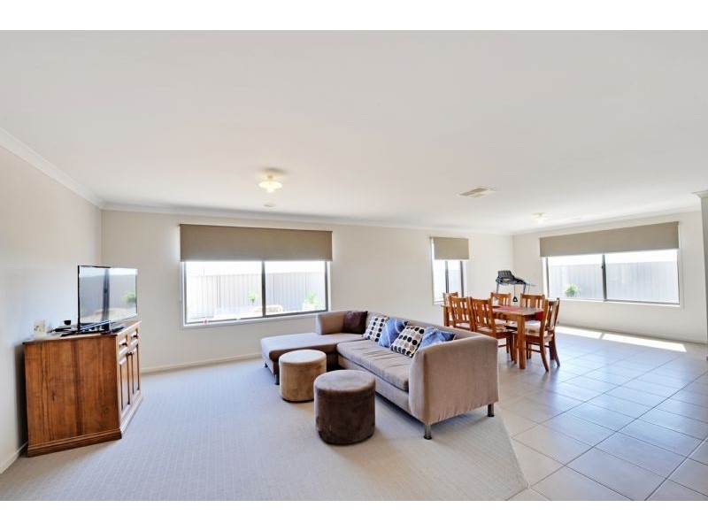 2 Bargo Court, Shepparton North VIC 3631