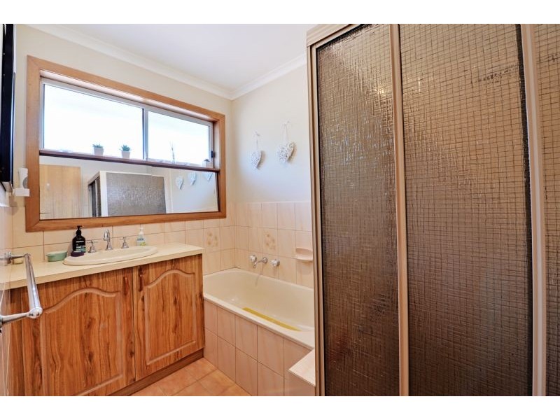 10 Asim Drive, Shepparton VIC 3630