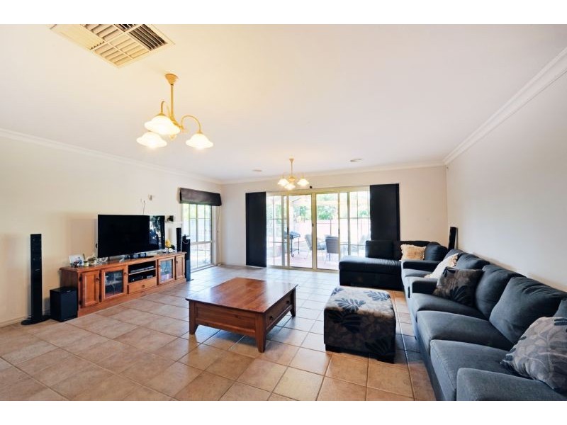 6 Mokoan Avenue, Kialla VIC 3631