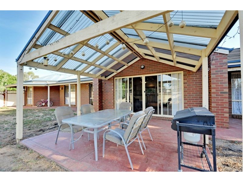 6 Mokoan Avenue, Kialla VIC 3631