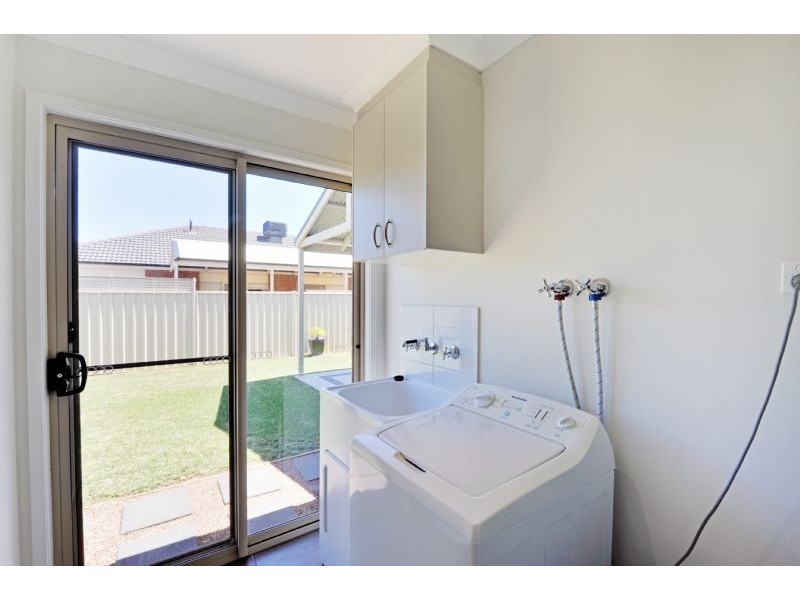 44 Taig Avenue, Kialla VIC 3631