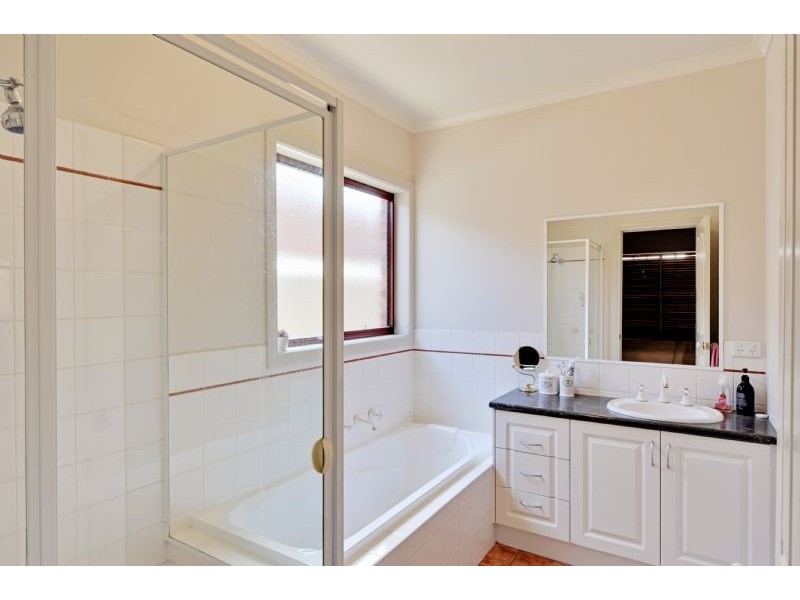 3/15 Barker Avenue, Shepparton VIC 3630