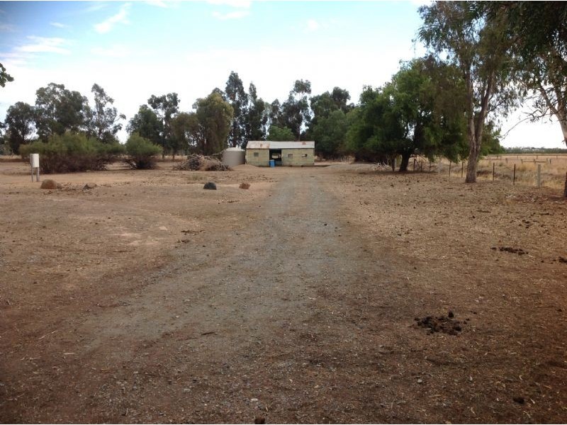 615 Old Dookie Road, Shepparton East VIC 3631