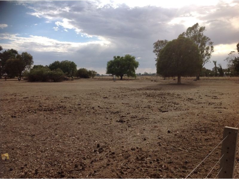 615 Old Dookie Road, Shepparton East VIC 3631