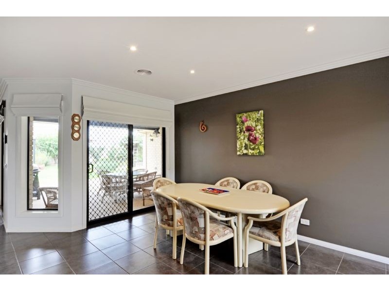 2 Yambuk Place, Kialla VIC 3631