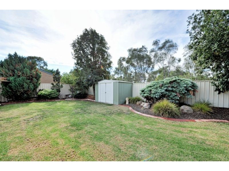 6 Woodburn Place, Shepparton VIC 3630