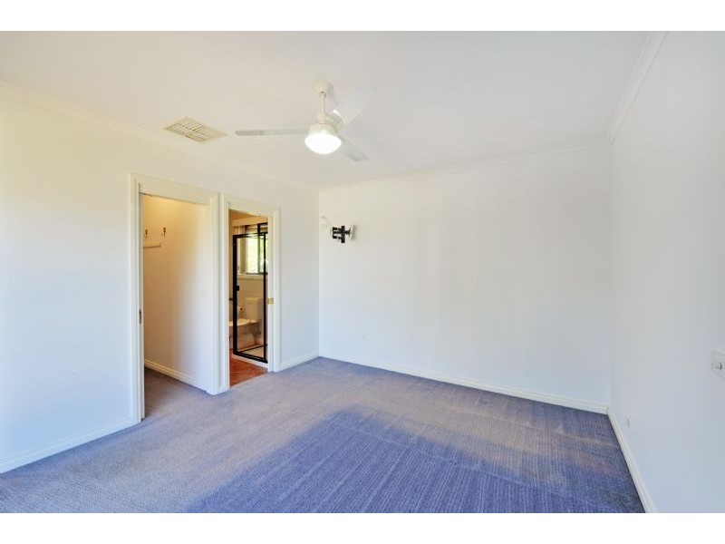 8 Tassone Court, Shepparton VIC 3630