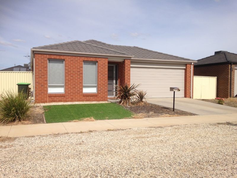 5 Warrumbungle Drive, Shepparton VIC 3630