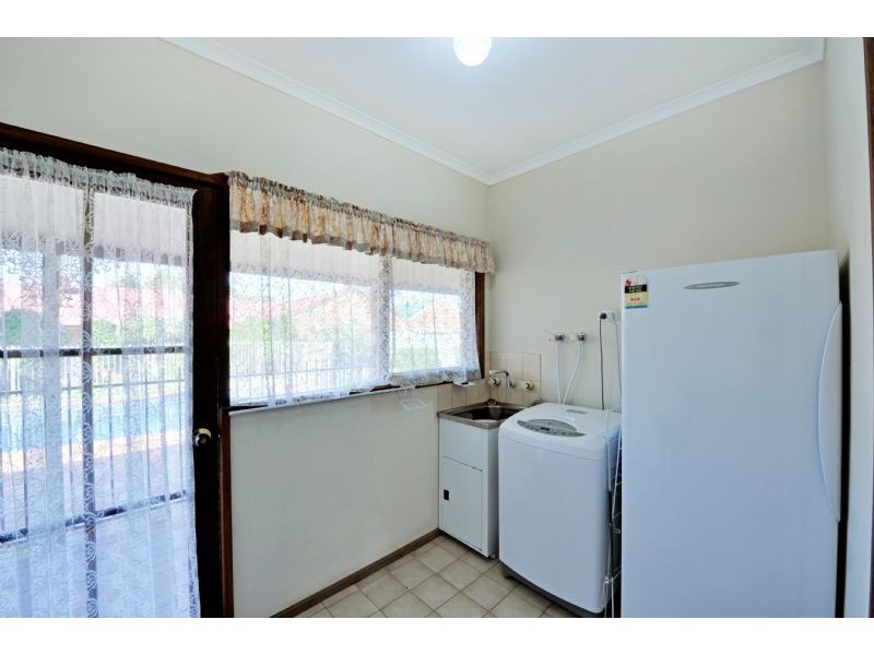 8 Gordon Drive, Kialla VIC 3631