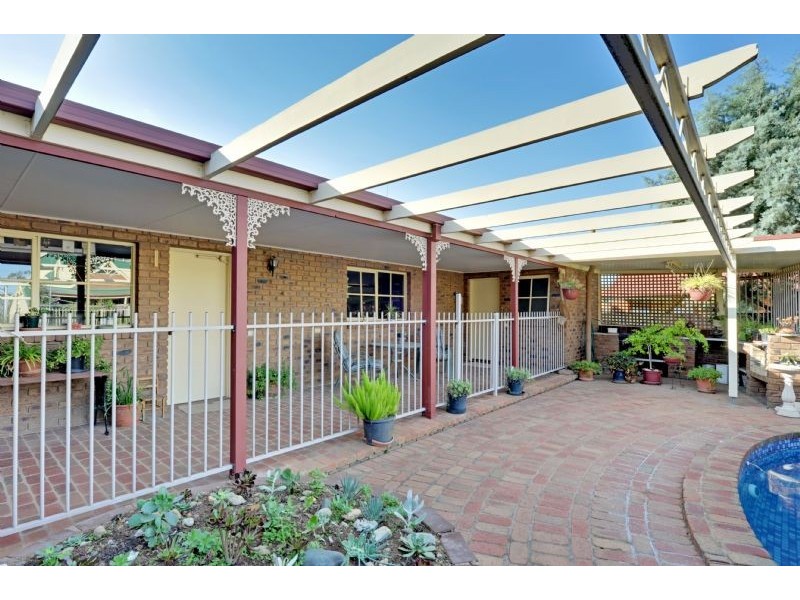 8 Gordon Drive, Kialla VIC 3631