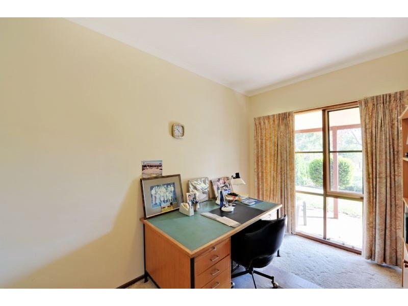 8 Gordon Drive, Kialla VIC 3631