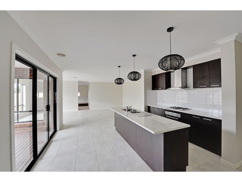 22 Cimmaron Way, Kialla VIC 3631