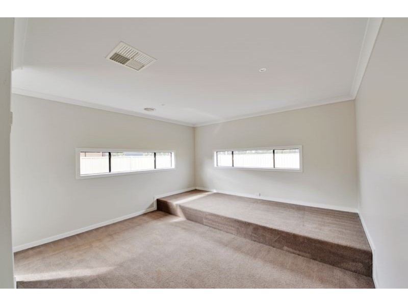 22 Cimmaron Way, Kialla VIC 3631