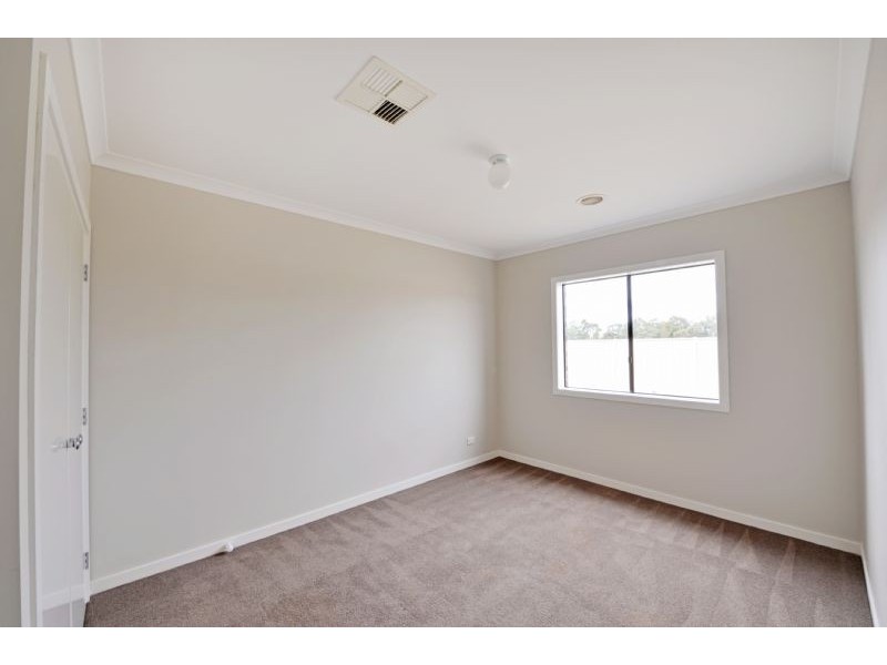 22 Cimmaron Way, Kialla VIC 3631