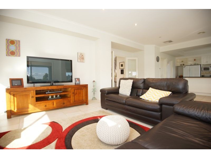 239 Waranga Drive, Kialla VIC 3631